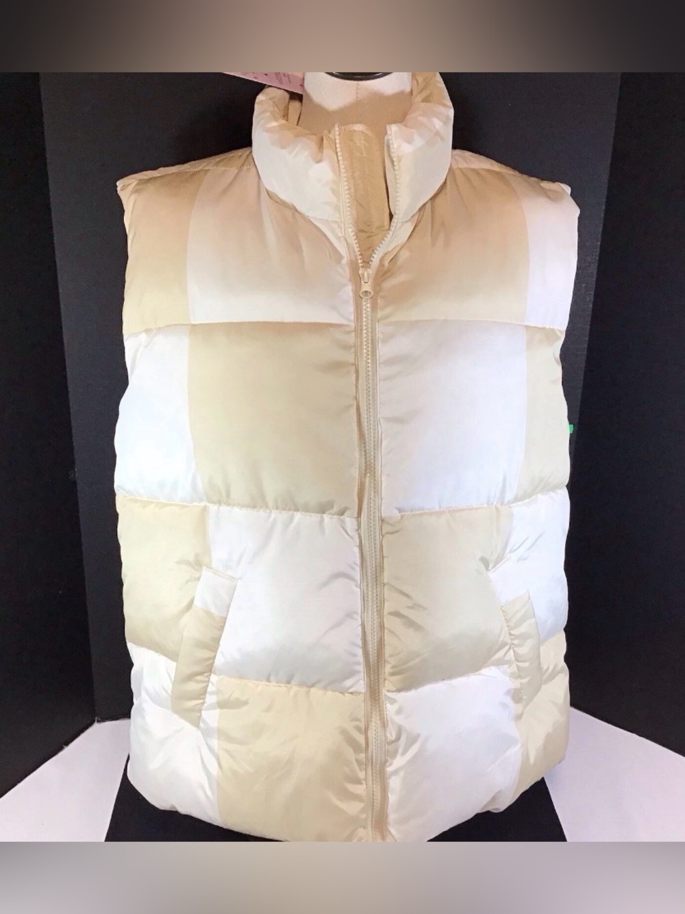 Wild Fable Puffer Vest Checkered Cream White Pockets size XS, EUC